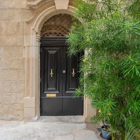 In Historic Knights House At The Marina * Senglea