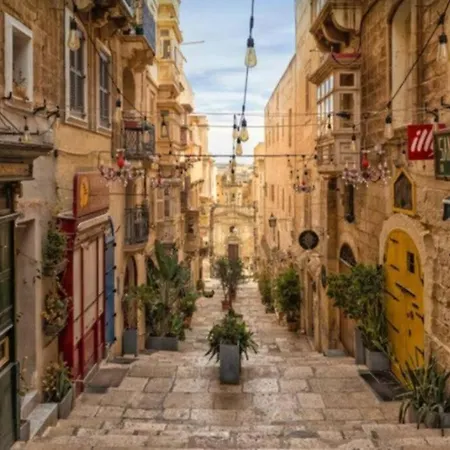 In Historic Knights House At The Marina * Senglea